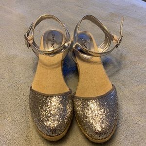 Silver sparkle wedges